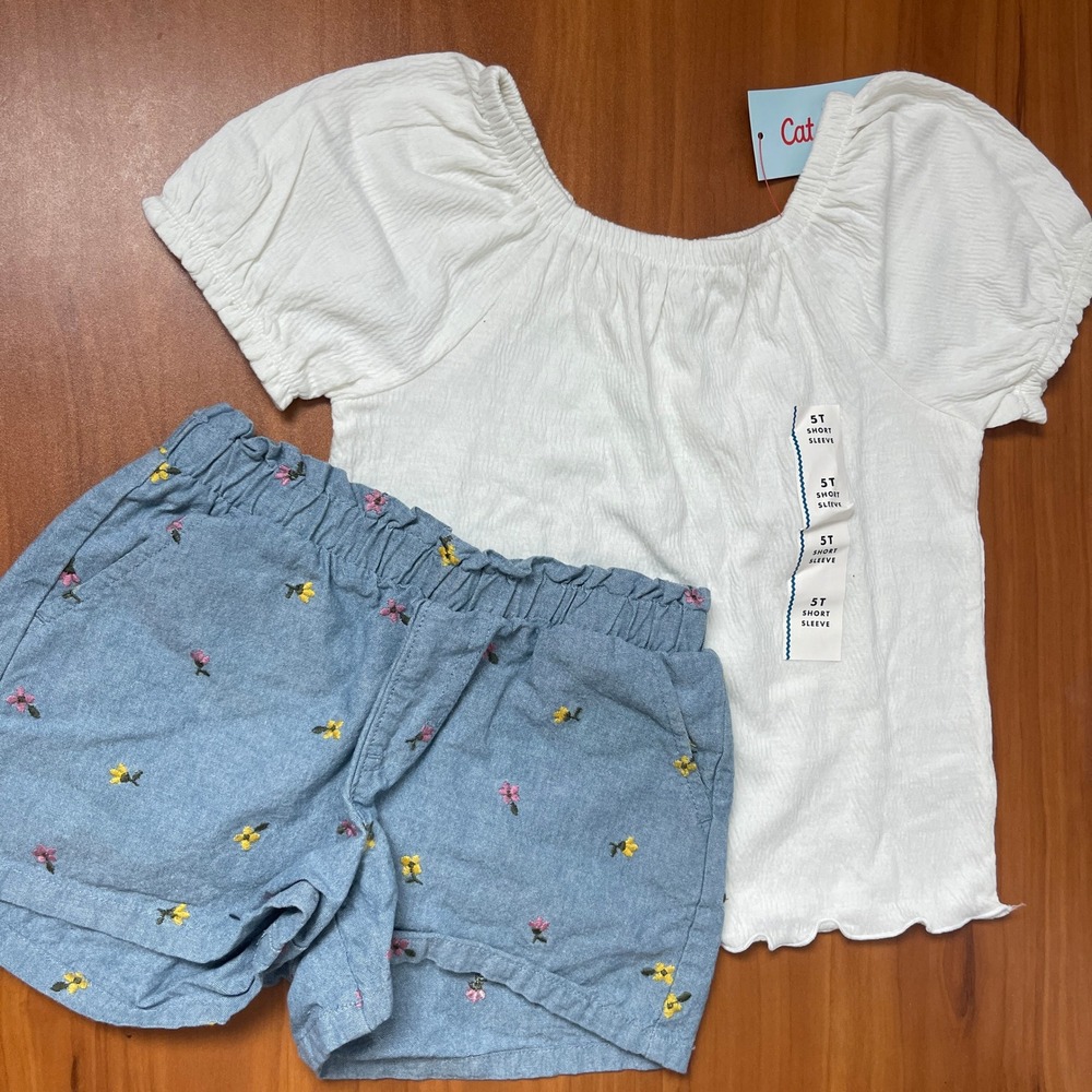 Cat & Jack Girls 5T White Textured Summer Top & Floral Embroidered Shorts Set